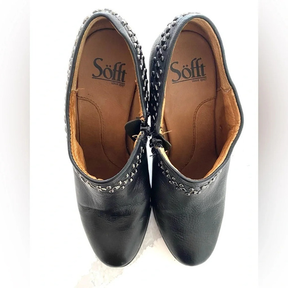Sofft Women’s Shalene Black Leather Metallic Studded Ankle Booties Size 6.5 EUC - Picture 4 of 10